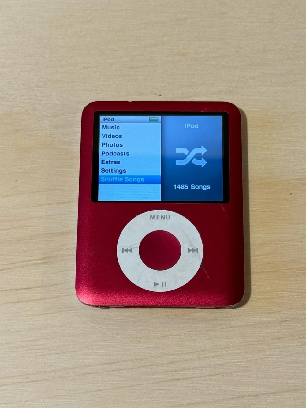 iPod Nano A1236 8GB Red Tested Battery 8-10Hr w/Charg-1485-Songs Read Info Blw!